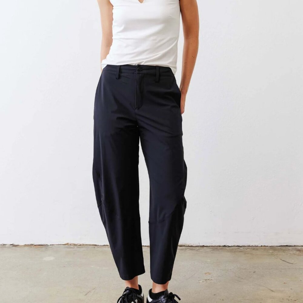 Women's Black Cropped Pants